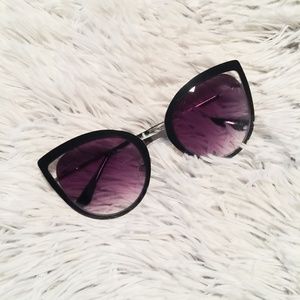 Cat Eye Black Metal Frame Sunglasses